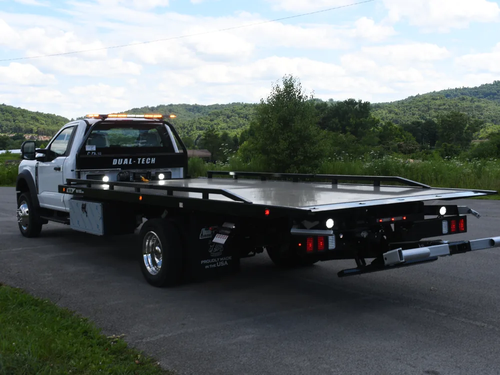2026 Ford F550 · 10 Series Gen II Rollback — photo 4 of 10