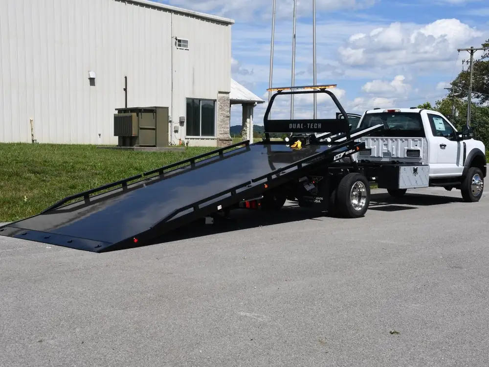 2026 Ford F550 · 10 Series Gen II Rollback — photo 9 of 10