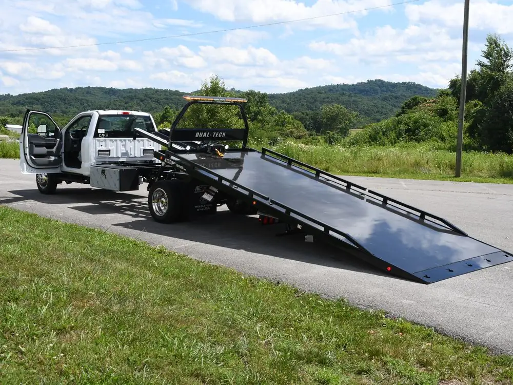 2026 Ford F550 · 10 Series Gen II Rollback — photo 9 of 10