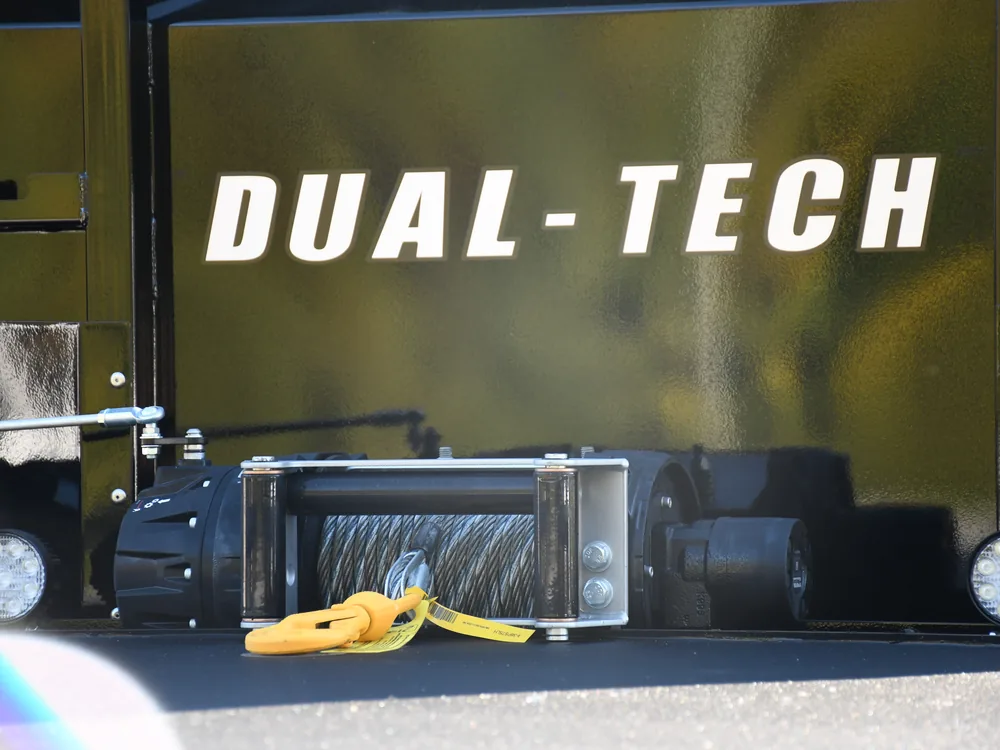 2027 International MV607 · 12 Series Gen II Rollback — photo 10 of 10