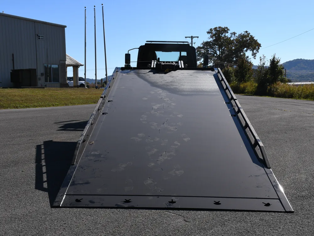 2027 International MV607 · 12 Series Gen II Rollback — photo 8 of 10