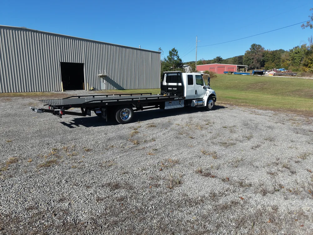 2027 International MV607 Ext Cab · 12 Series Gen II Rollback — photo 8 of 10