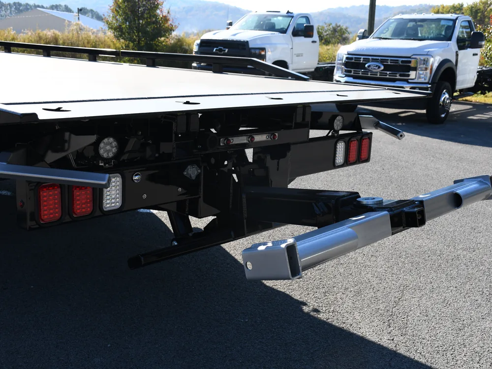 2027 Ford F550 · 10 Series Gen II Rollback — photo 8 of 10