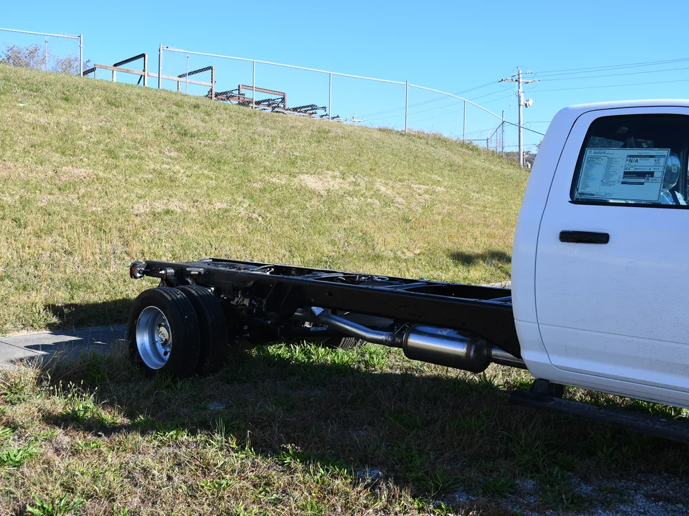 2027 Dodge Ram Ram 5500 · Chassis Only — photo 2 of 10