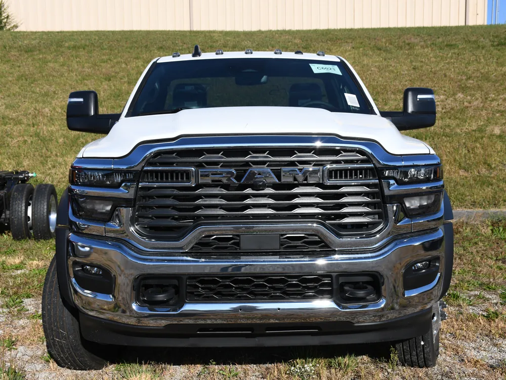 2027 Dodge Ram Ram 5500 4WD · Chassis Only — photo 10 of 10