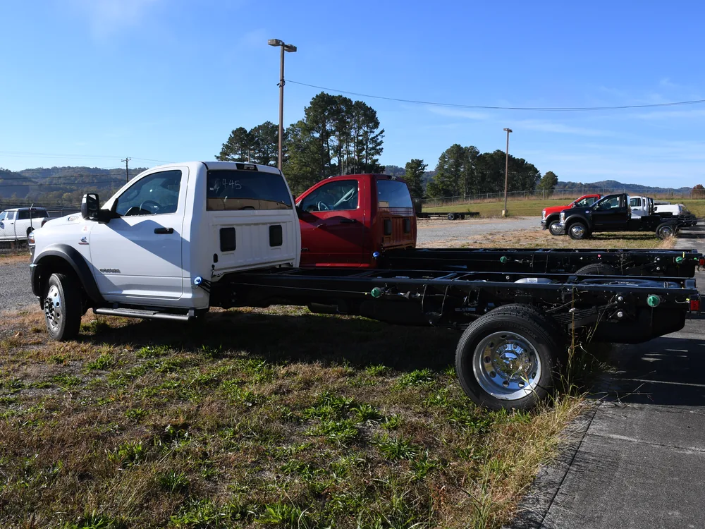 2027 Dodge Ram Ram 5500 4WD · Chassis Only — photo 3 of 10