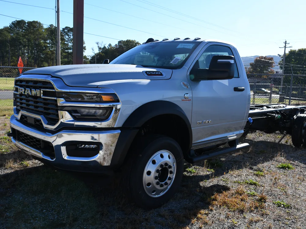 2027 Dodge Ram Ram 5500 4WD · Chassis Only — photo 1 of 10