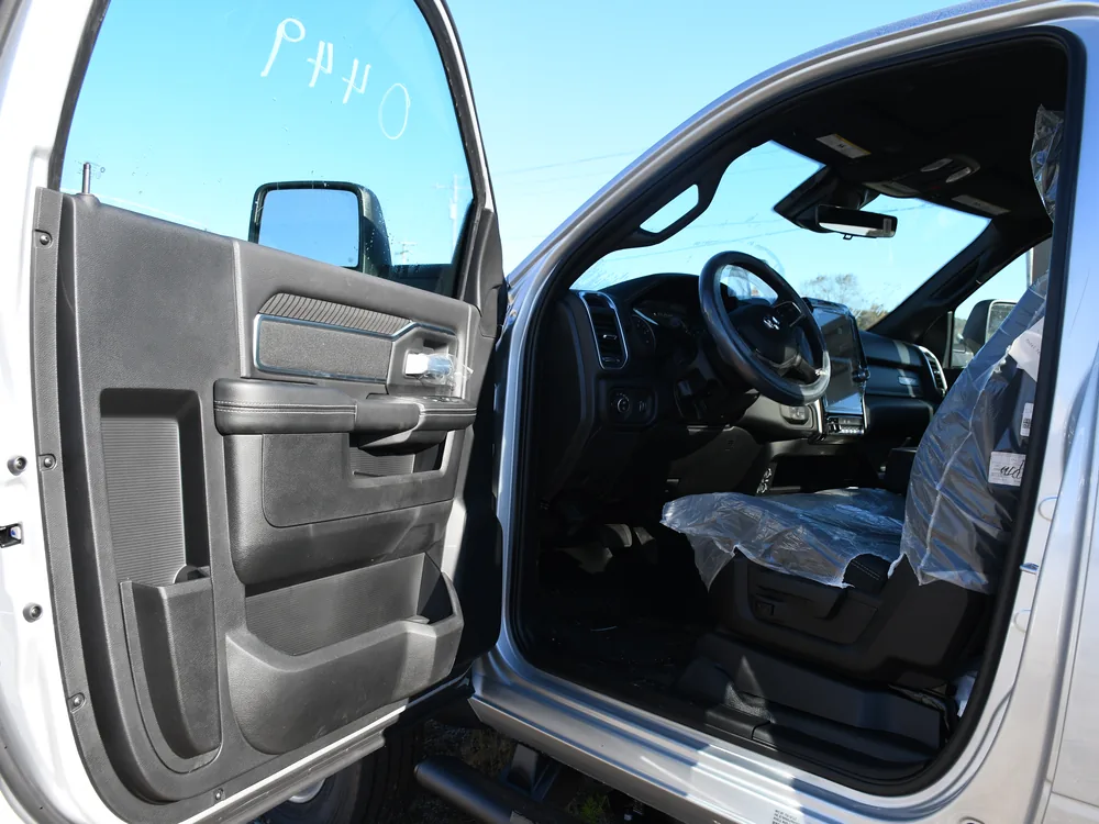 2027 Dodge Ram Ram 5500 4WD · Chassis Only — photo 7 of 10