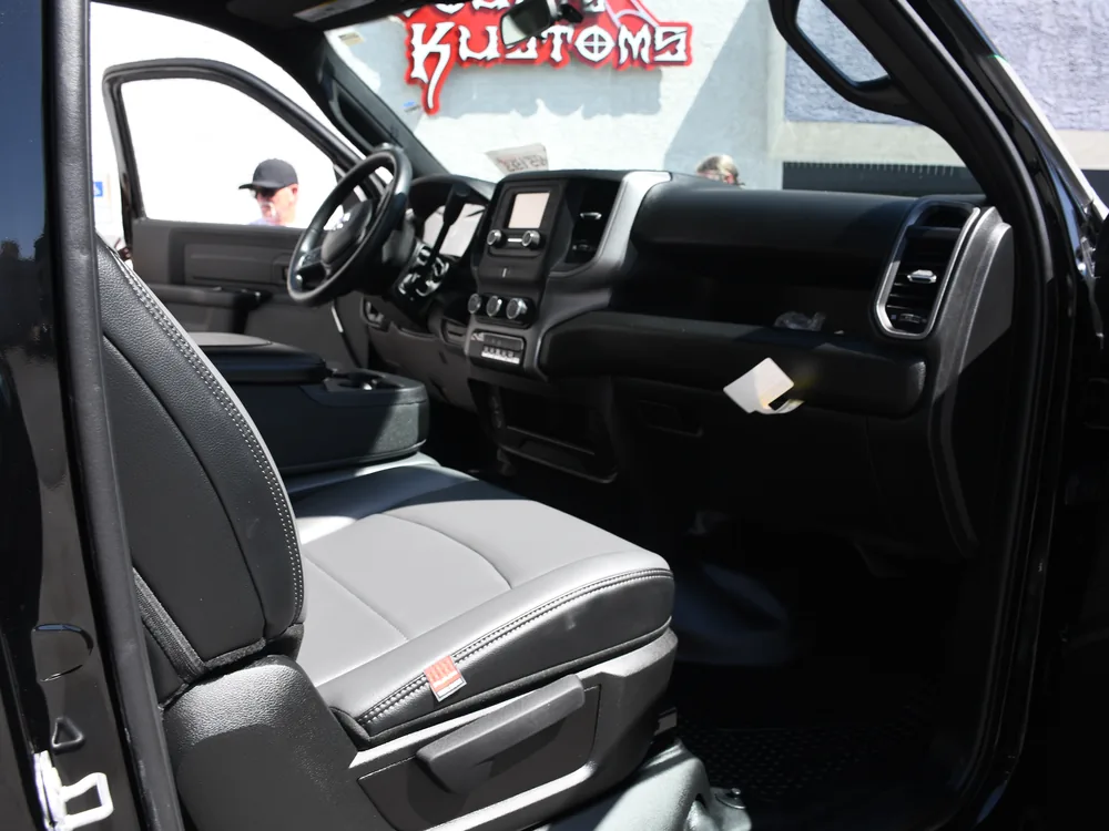 2024 Dodge 5500 4WD · SL-40 Self-Loader Wrecker — photo 4 of 10