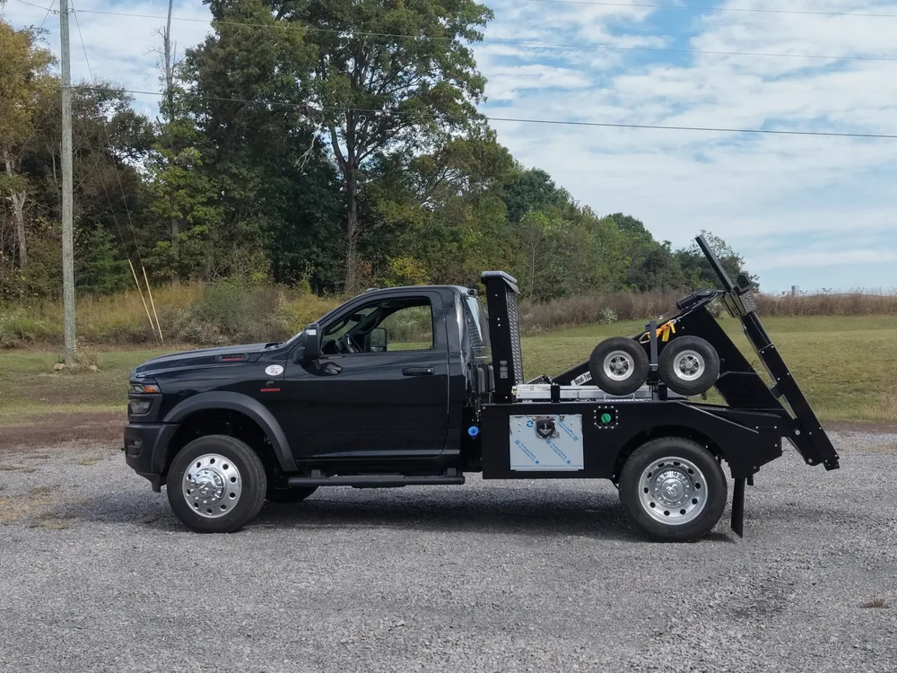 2026 Ram 5500 4WD · SL-40 Self-Loader Wrecker — photo 1 of 10